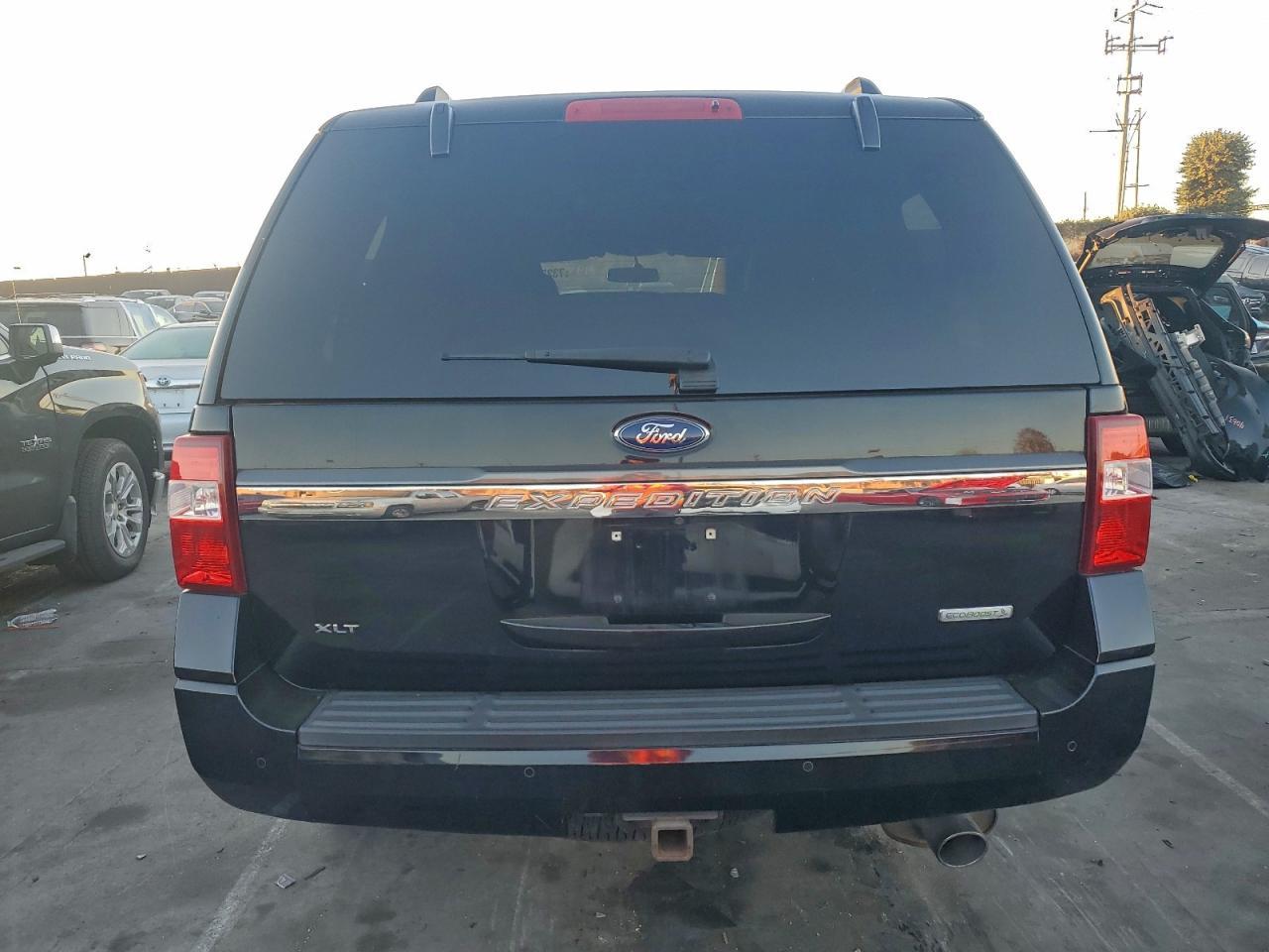 2017 Ford Expedition Xlt - Фото 6