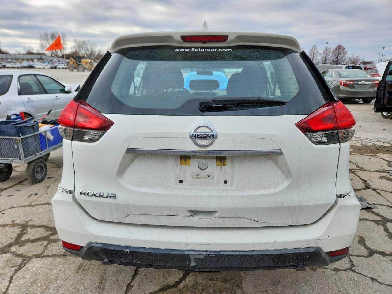2017 Nissan Rogue S - Фото 6