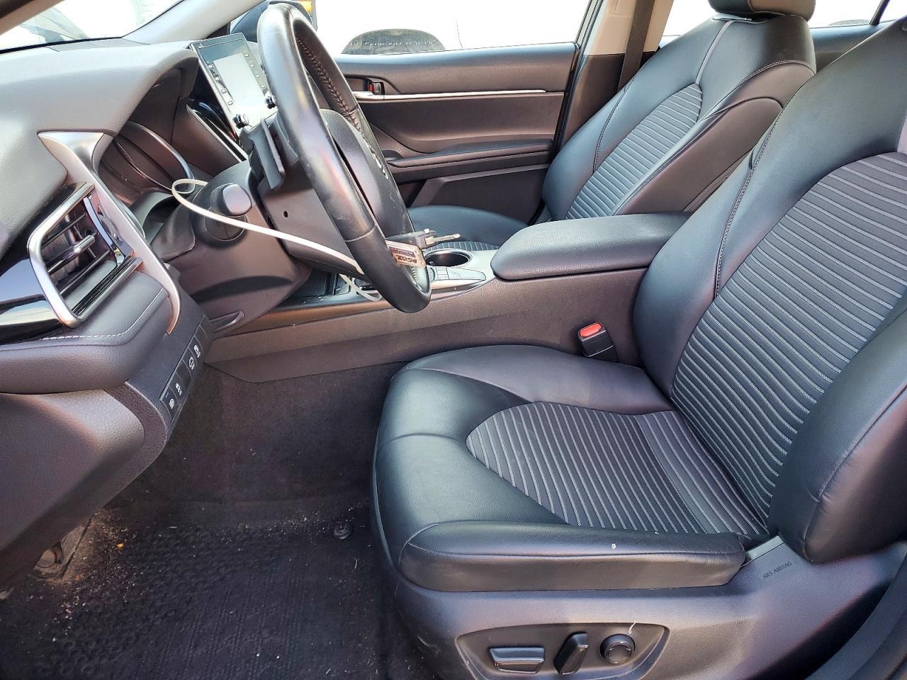 2023 Toyota Camry - Фото 7