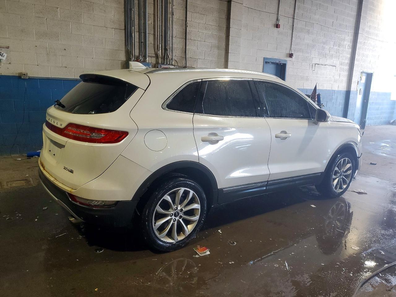 2016 Lincoln Mkc Select - Image 3