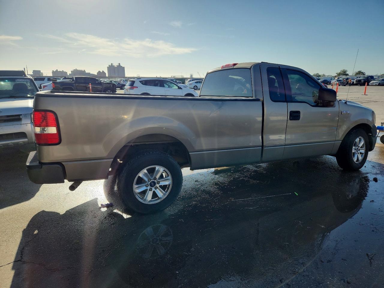 2006 Ford F150 - Фото 3