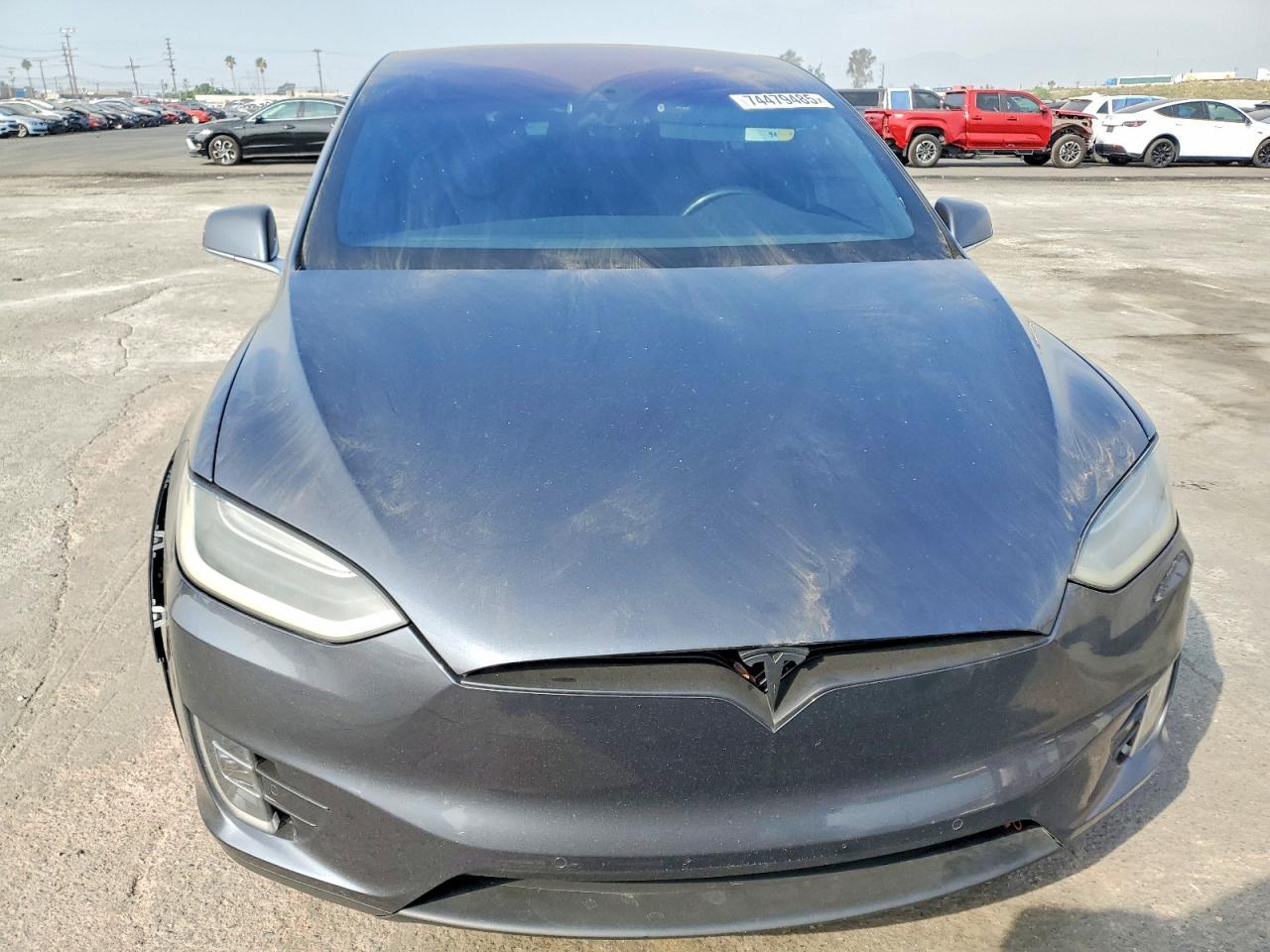 2016 Tesla Model X - Image 5