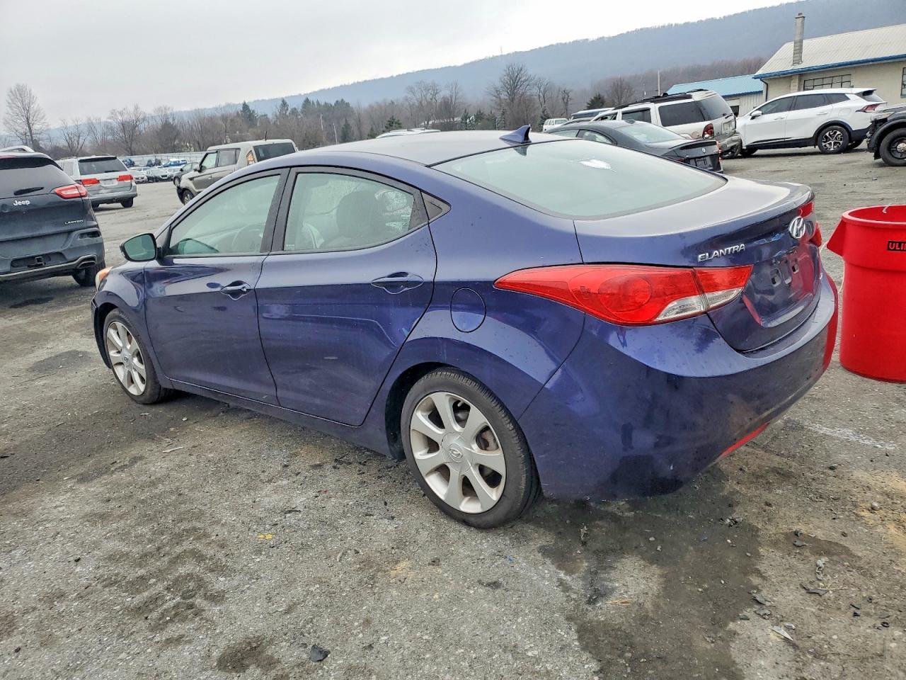2013 Hyundai Elantra Gls - Фото 2