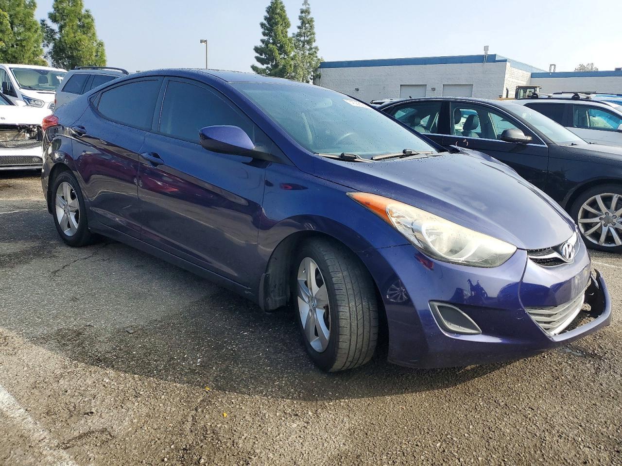 2013 Hyundai Elantra Gls - Фото 4
