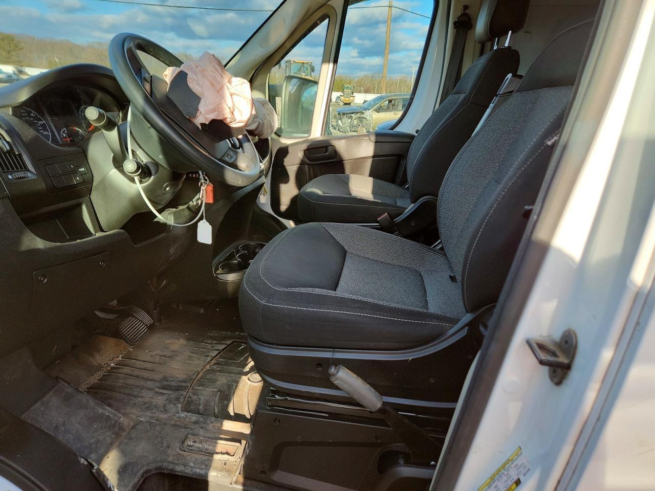 2021 Ram Promaster 2500 Utility / Service Van - Фото 7