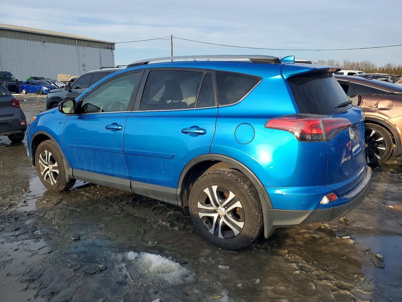 2018 Toyota Rav4 Le - Фото 2
