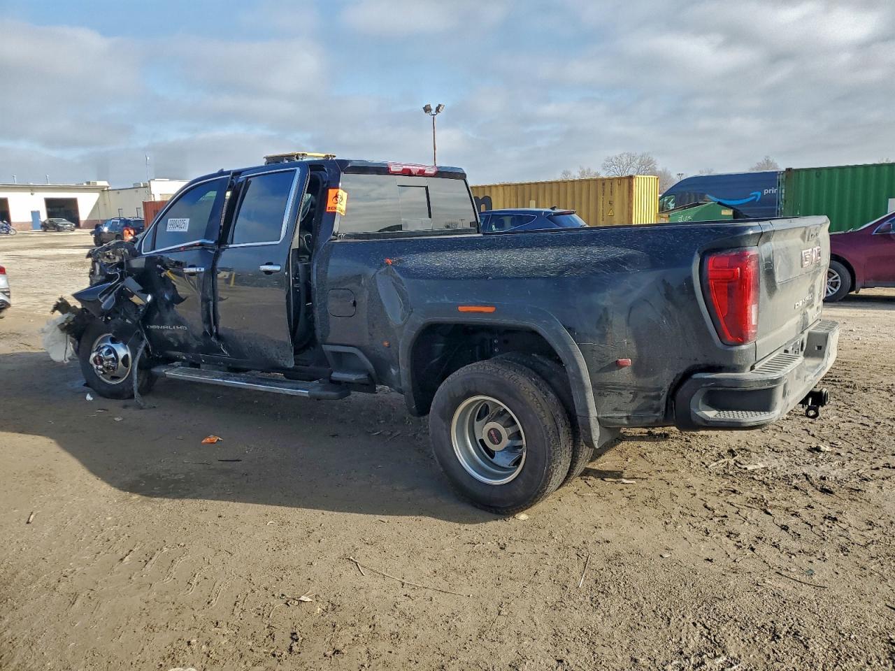 2023 GMC Sierra K3500 Denali - Фото 2