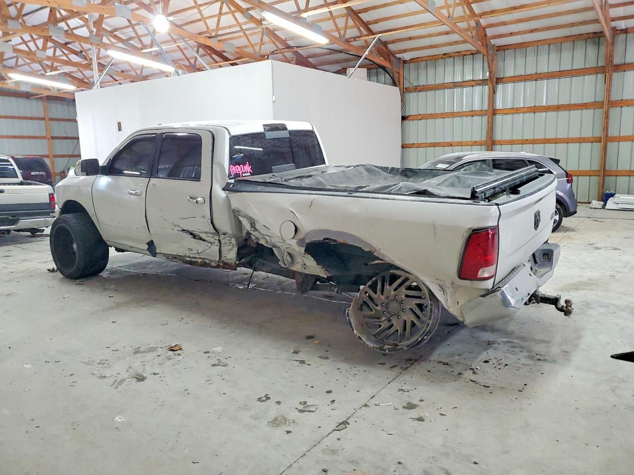 2014 Ram 2500 Slt - Image 2
