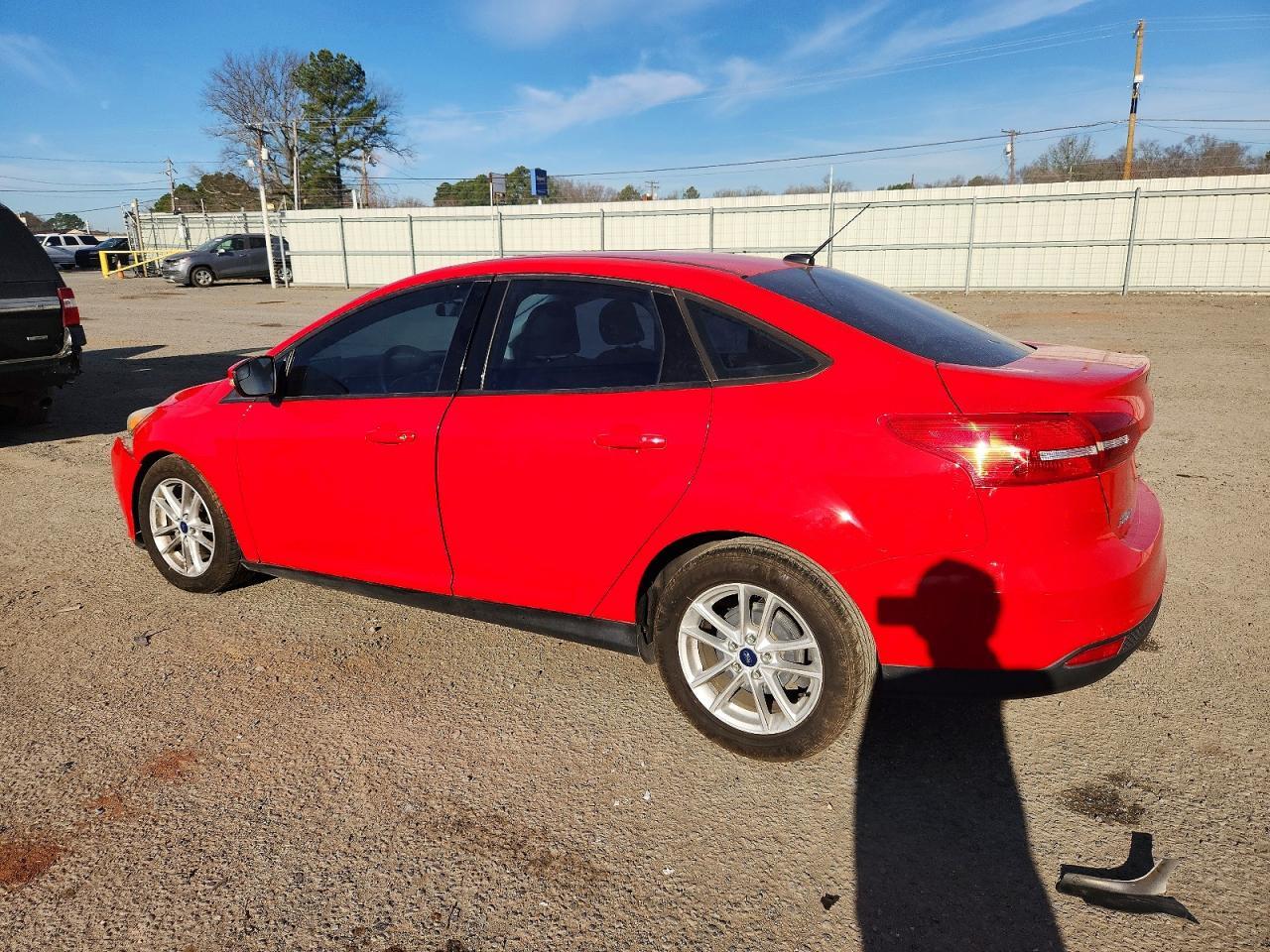 2017 Ford Focus Se - Image 2
