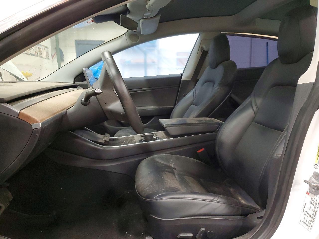 2018 Tesla Model 3 - Image 7