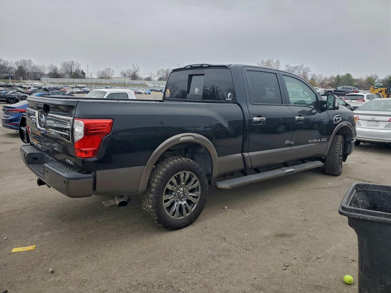 2016 Nissan Titan Xd Sl - Image 3