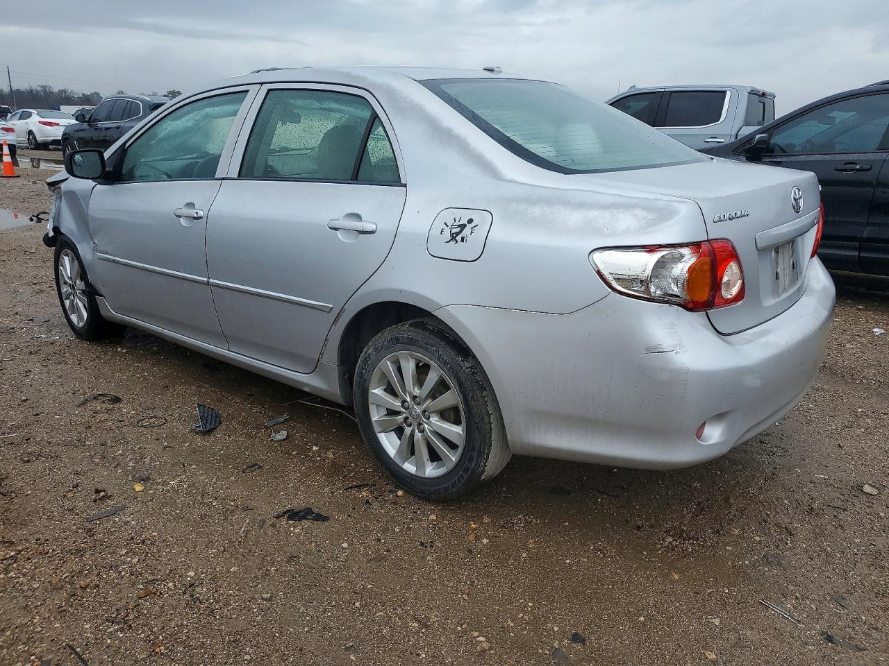 2009 Toyota Corolla Le - Фото 2