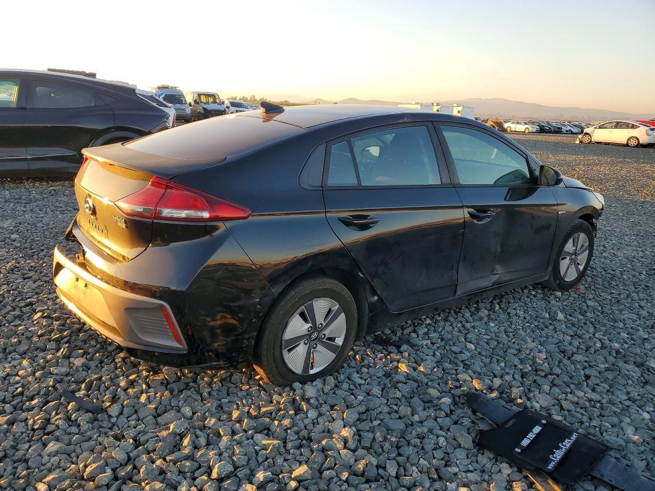 2019 Hyundai Ioniq Blue - Фото 3