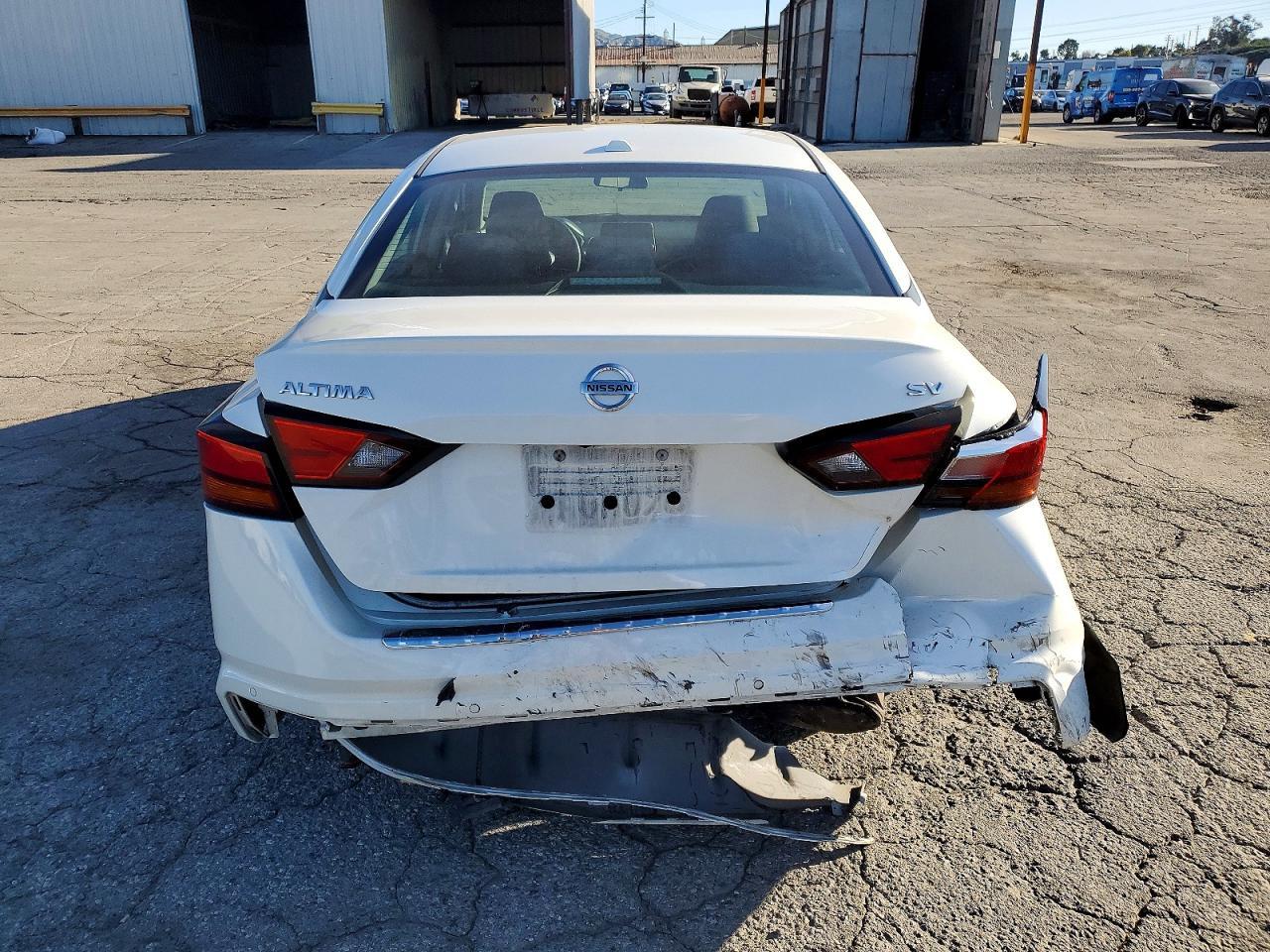 2022 Nissan Altima Sv - Image 6