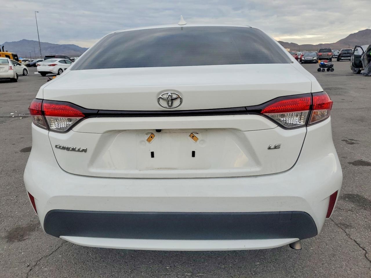 2022 Toyota Corolla Le - Image 6