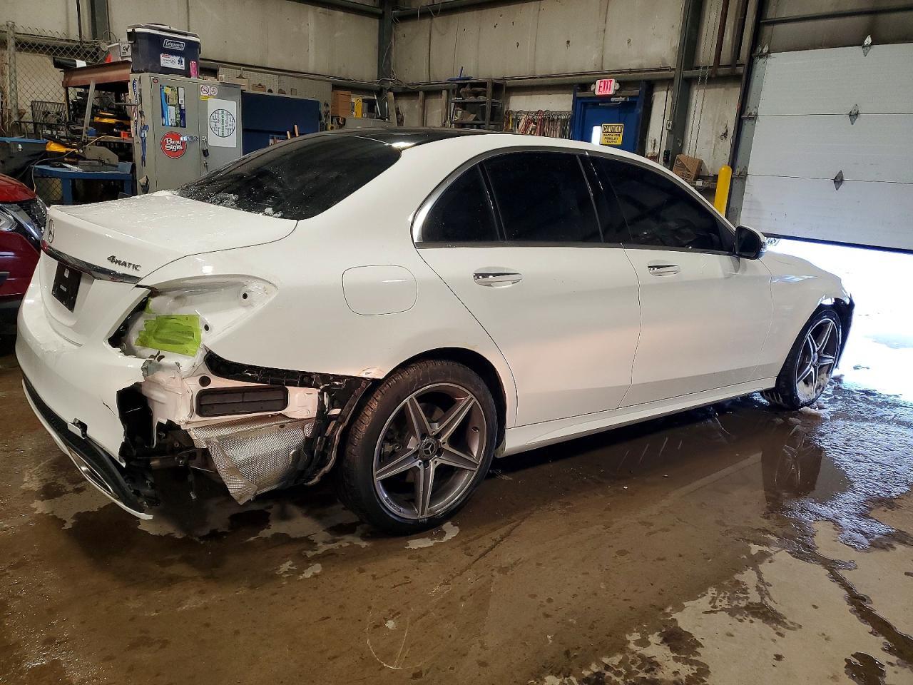 2018 Mercedes-Benz C300 4Matic 4Dr - Image 3