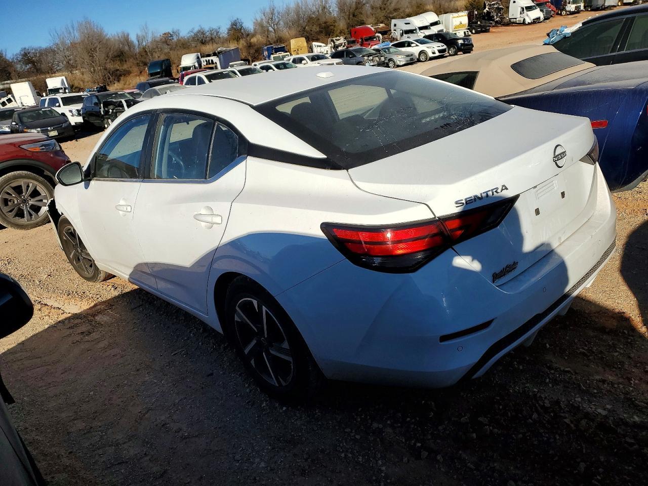 2025 Nissan Sentra Sv - Image 2