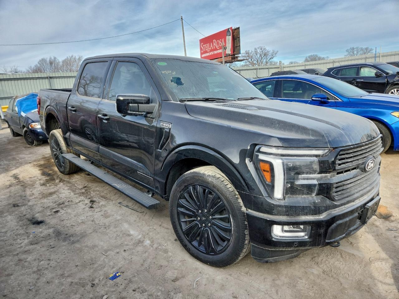 2025 Ford F150 Platinum - Фото 4
