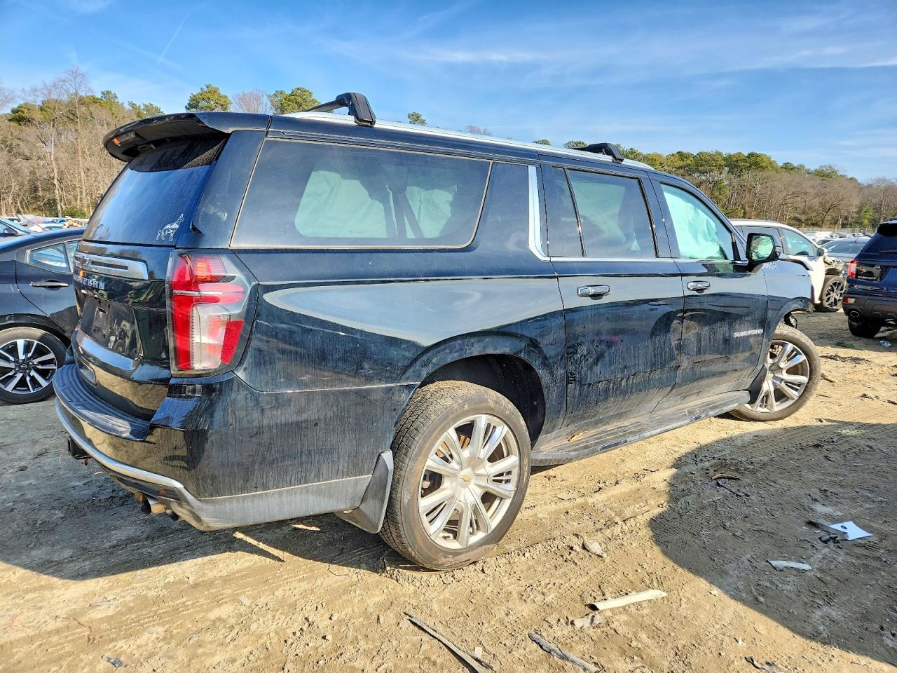 2022 Chevrolet Suburban K1500 High Country - Image 3