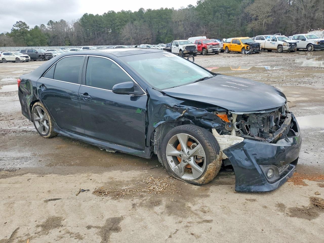 2013 Toyota Camry Se - Фото 4