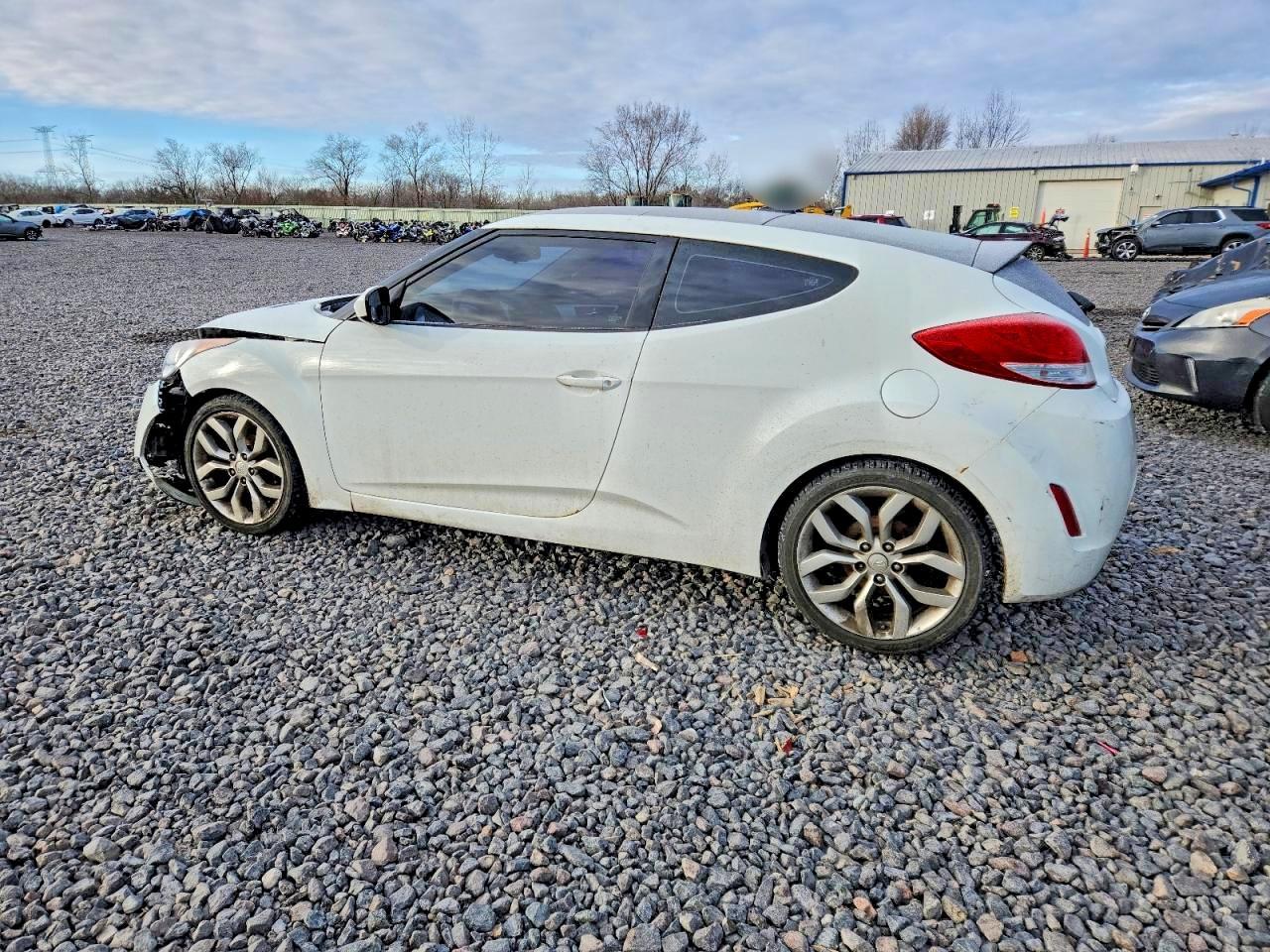 2012 Hyundai Veloster - Image 2