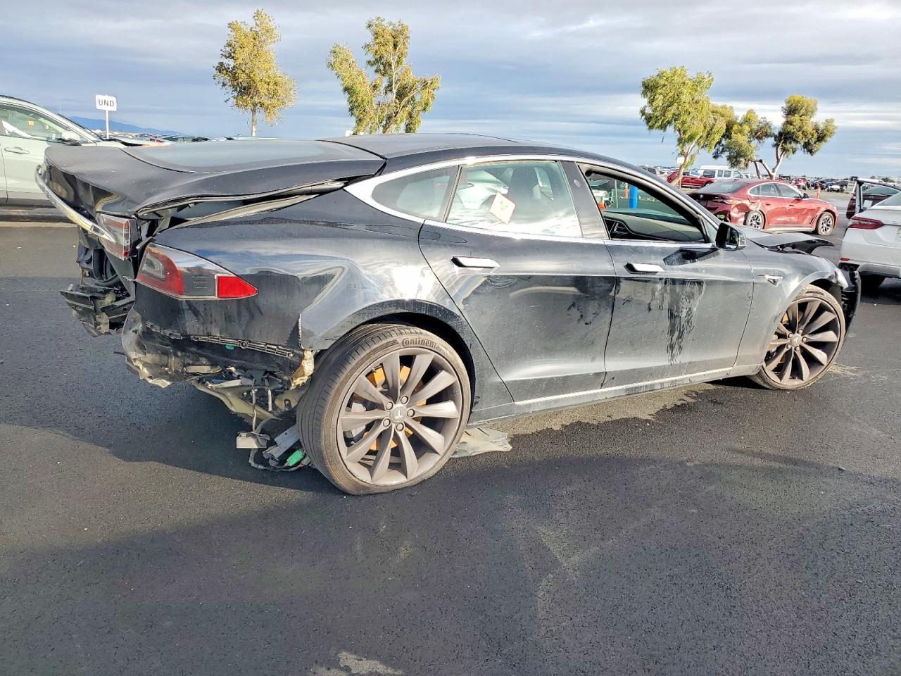 2017 Tesla Model S - Image 3