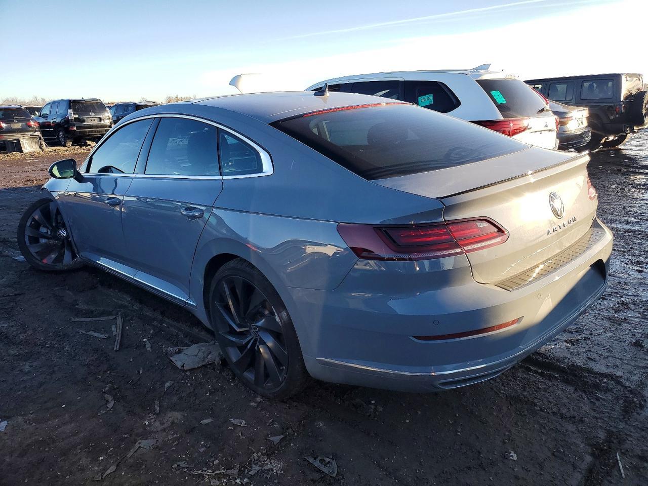 2023 Volkswagen Arteon Sel R-Line - Image 2