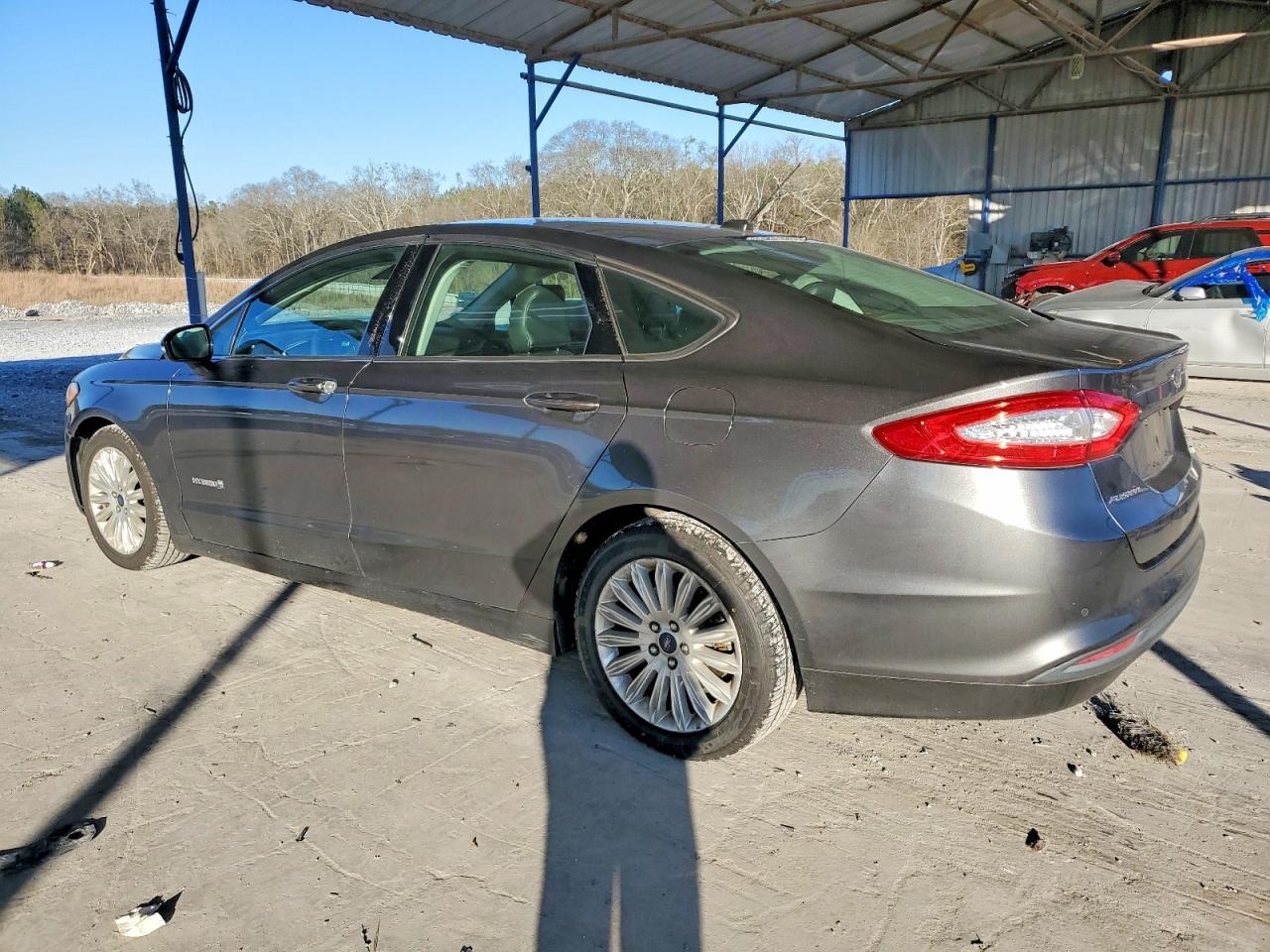 2016 Ford Fusion Se Hybrid - Фото 2