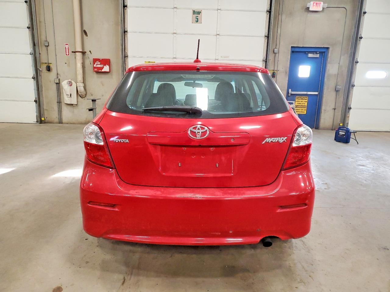 2010 Toyota Corolla Matrix Base - Фото 6