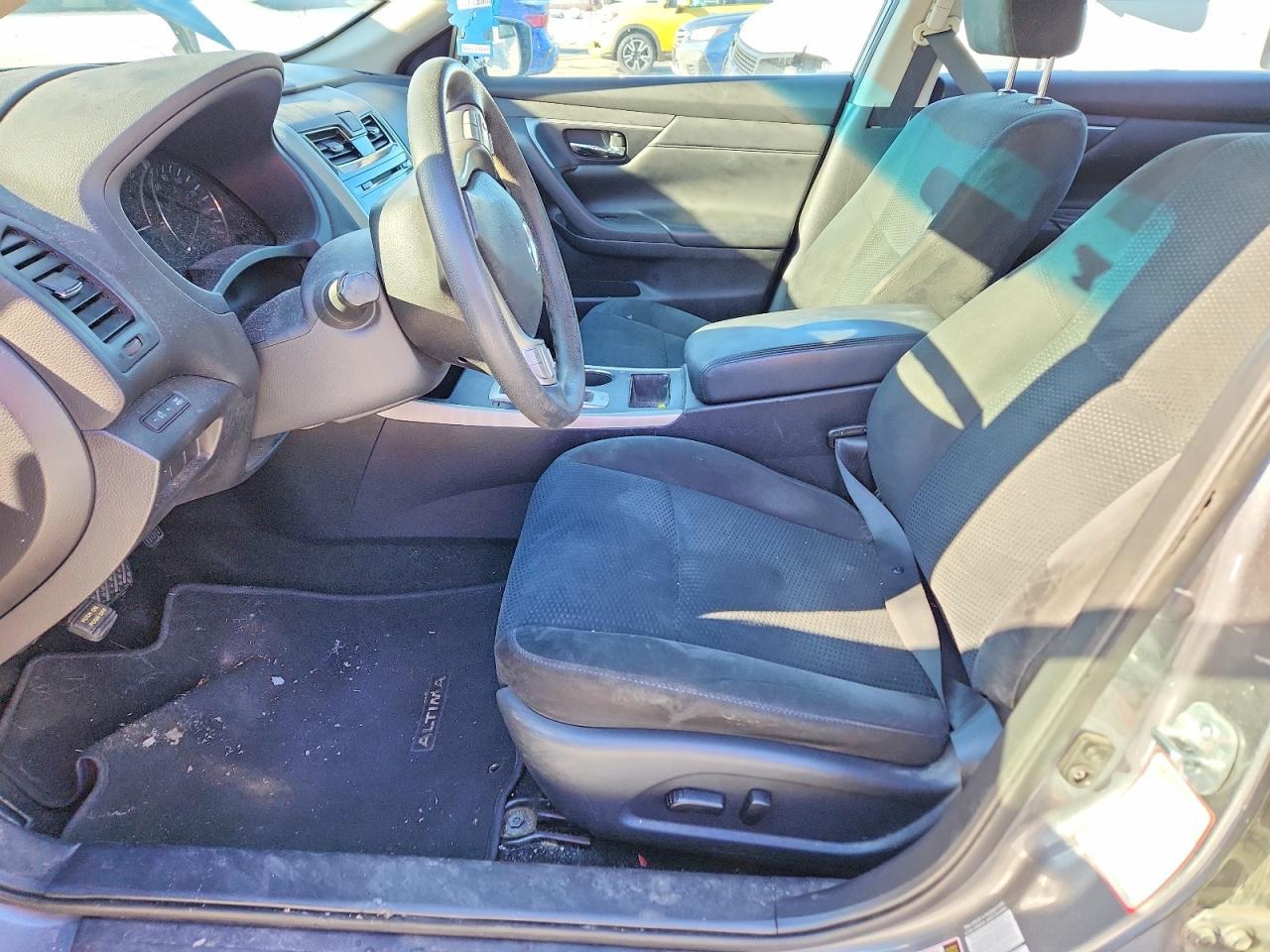 2015 Nissan Altima 2.5 - Image 7