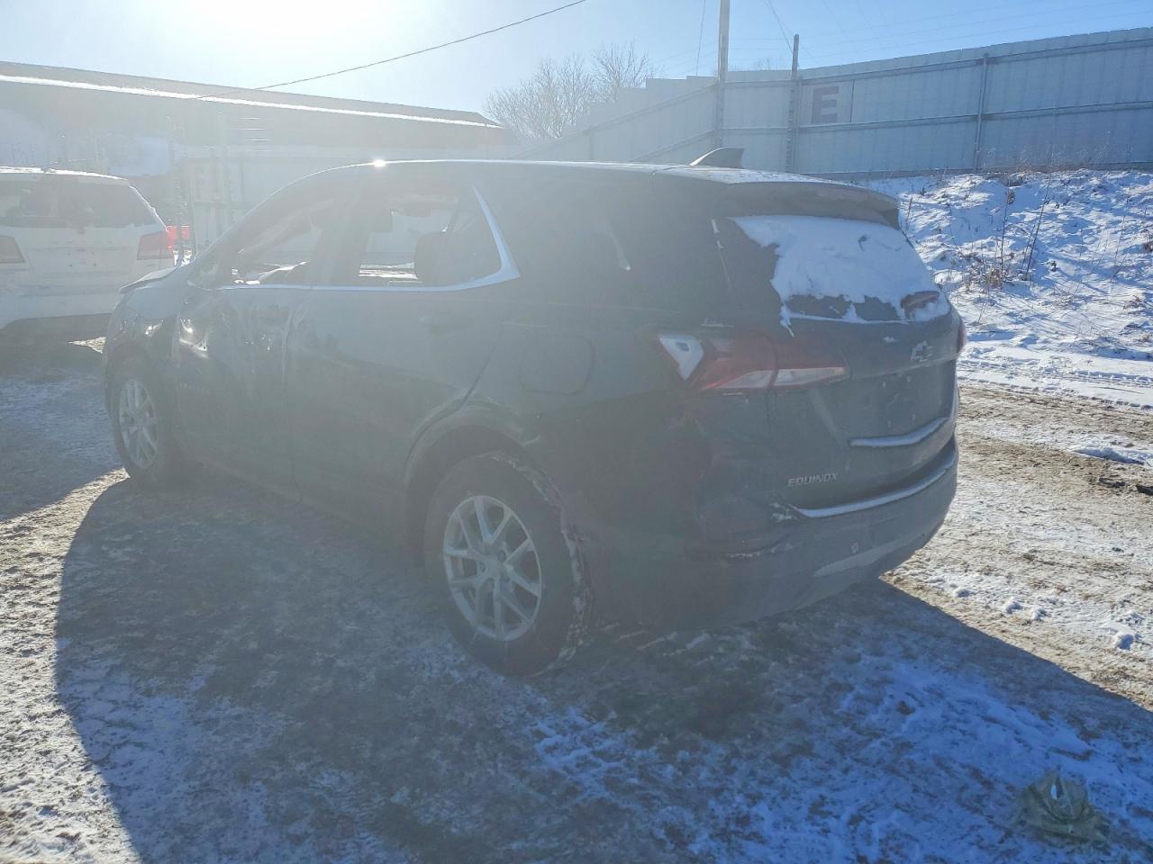 2022 Chevrolet Equinox Lt - Image 2