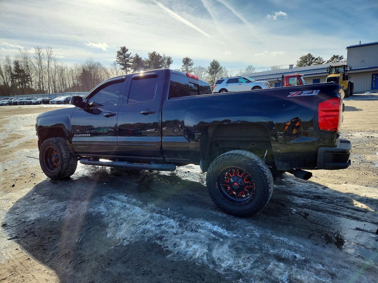 2017 Chevrolet Silverado K1500 Lt - Image 2