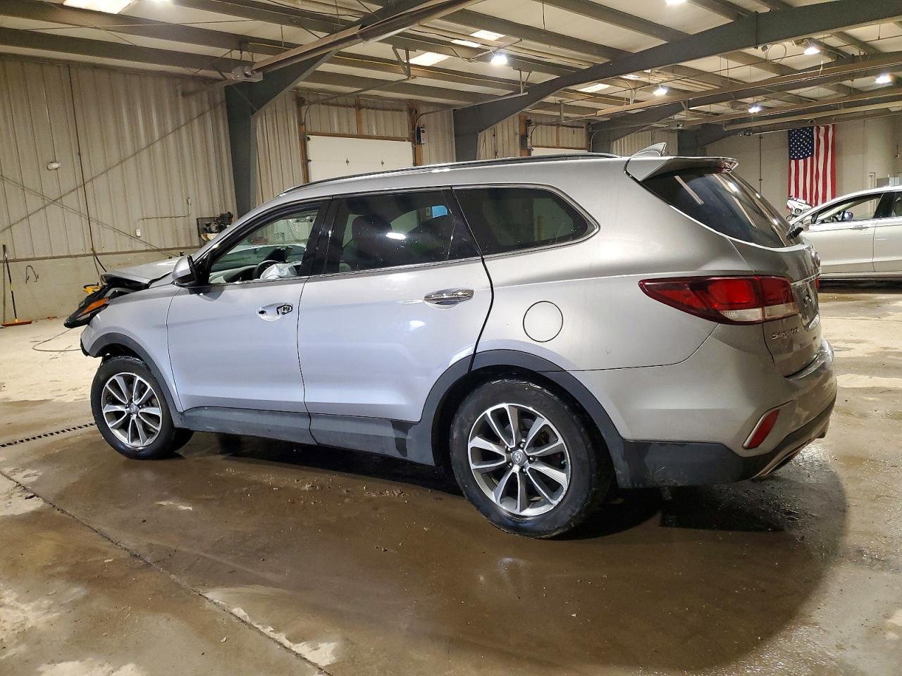 2018 Hyundai Santa Fe Se - Фото 2