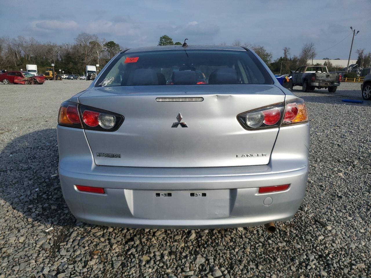 2015 Mitsubishi Lancer Es - Image 6