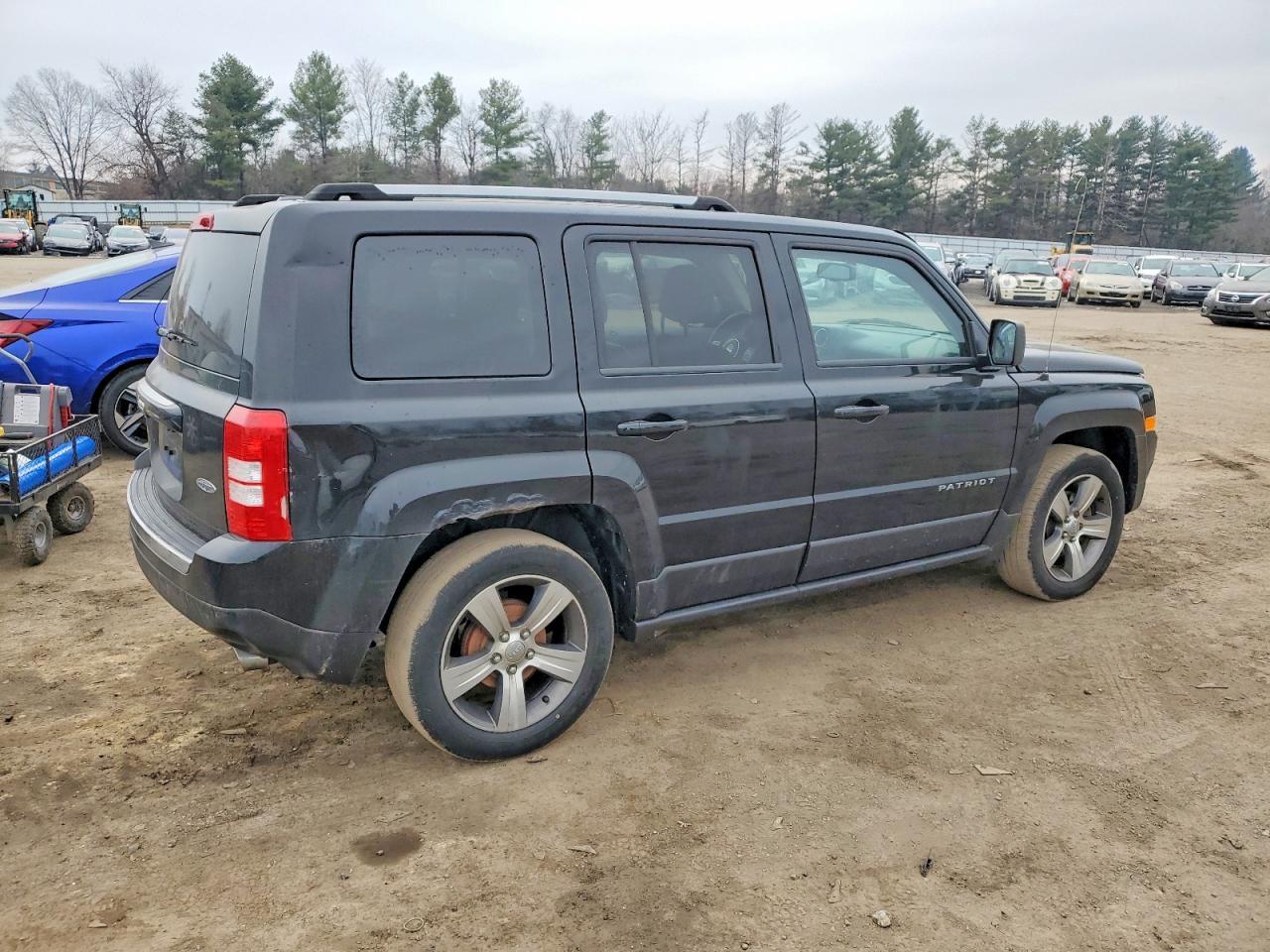 2017 Jeep Patriot Latitude - Image 3