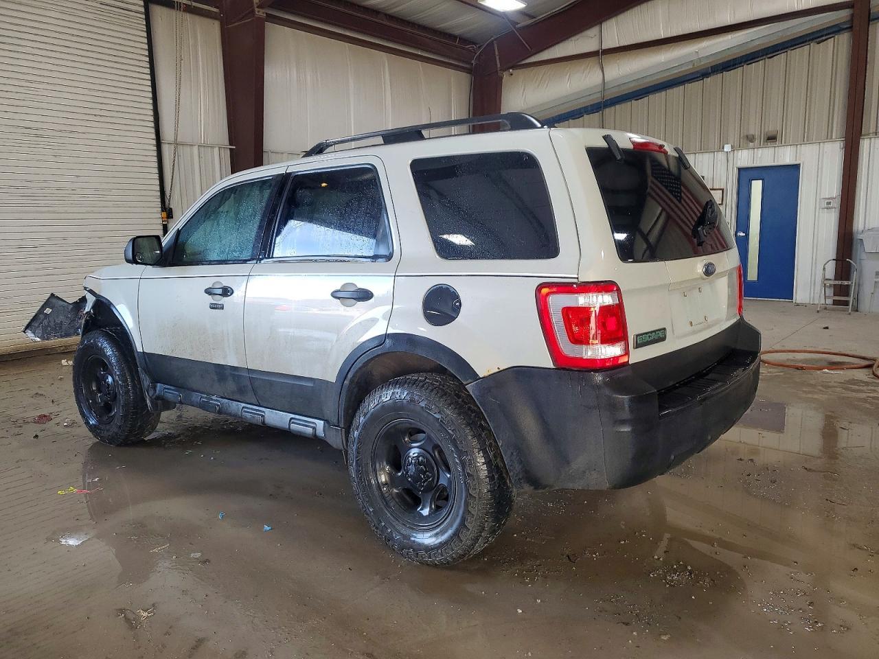 2009 Ford Escape Xlt - Image 2