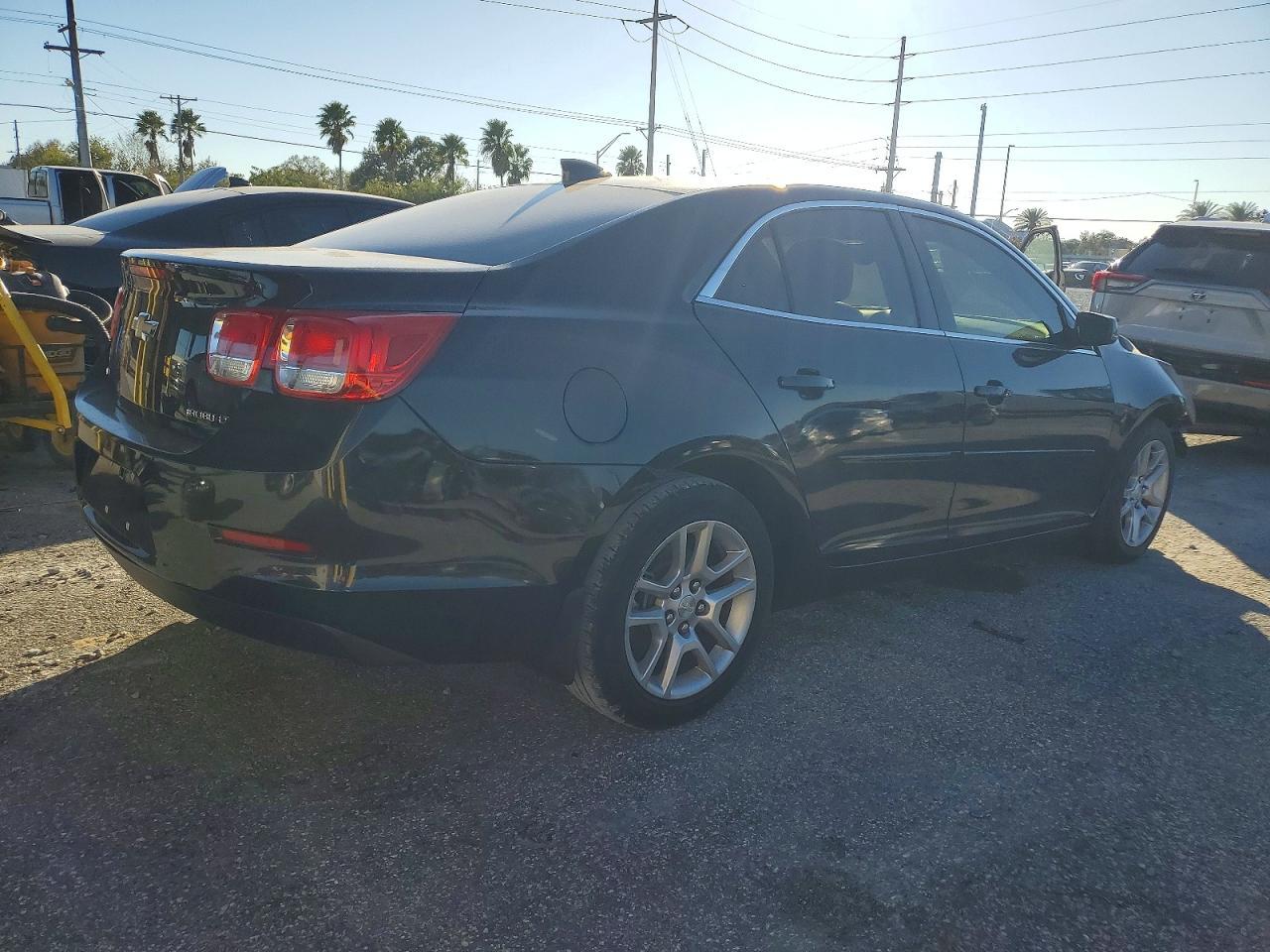 2015 Chevrolet Malibu 1Lt - Фото 3