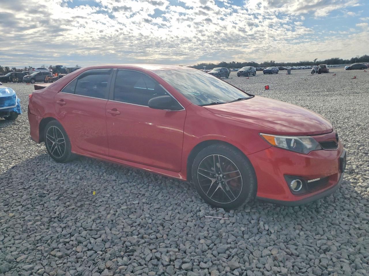 2014 Toyota Camry L - Фото 4