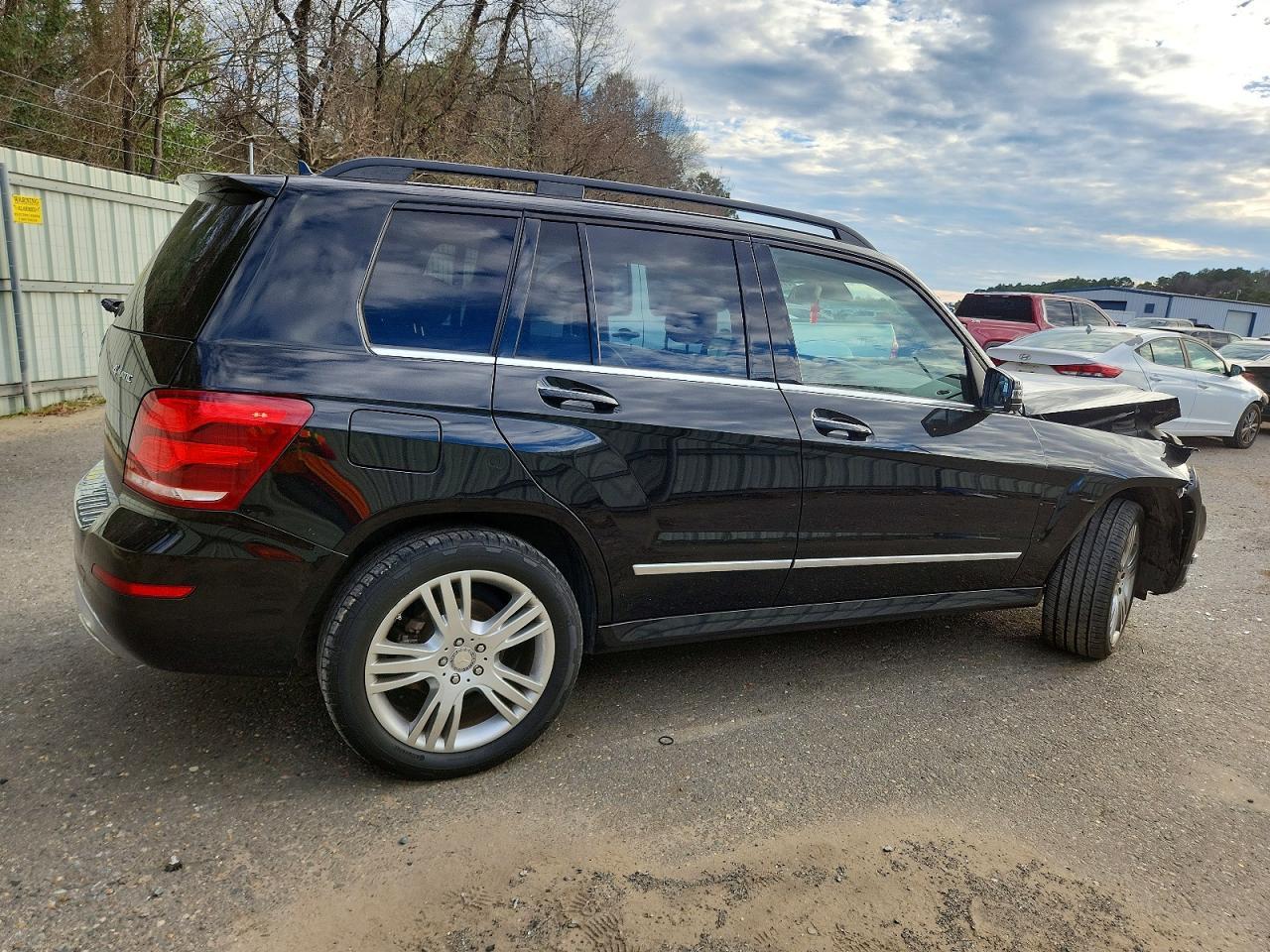 2015 Mercedes-Benz Glk 350 4Matic - Image 3