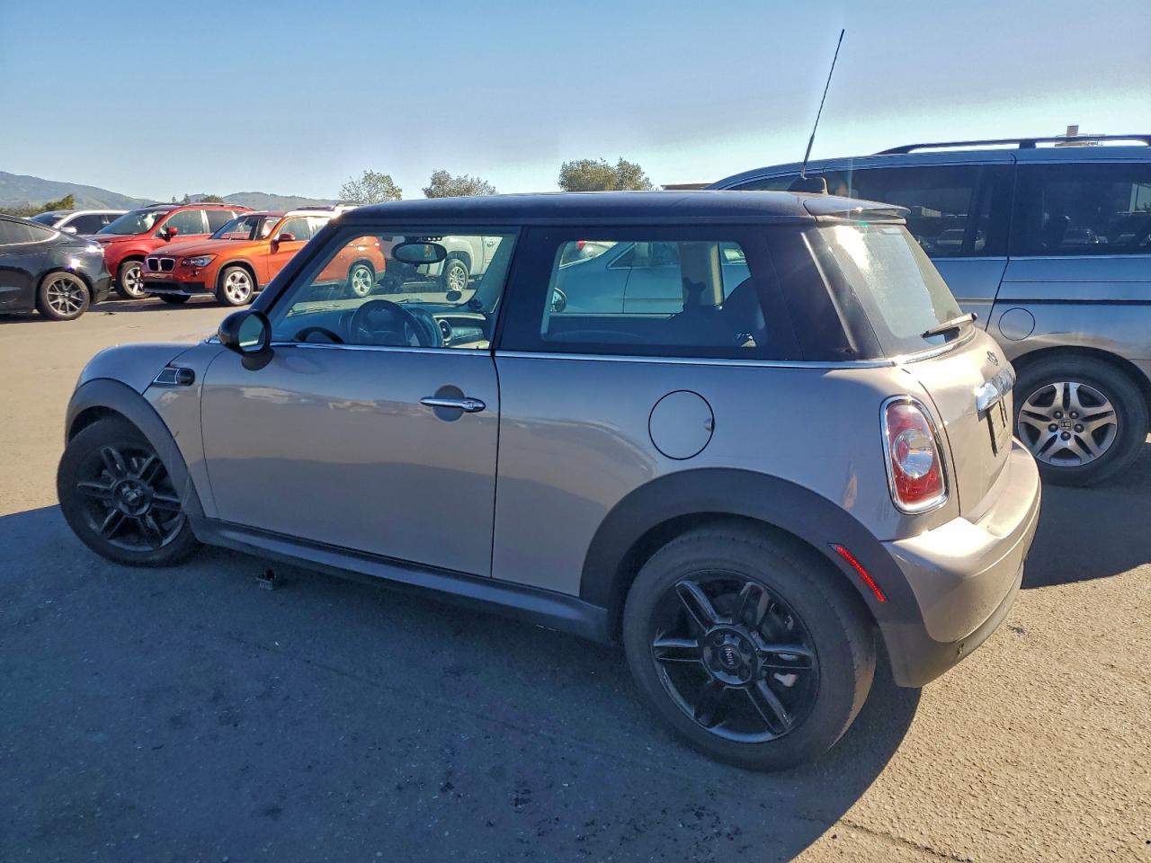 2012 Mini Cooper - Image 2