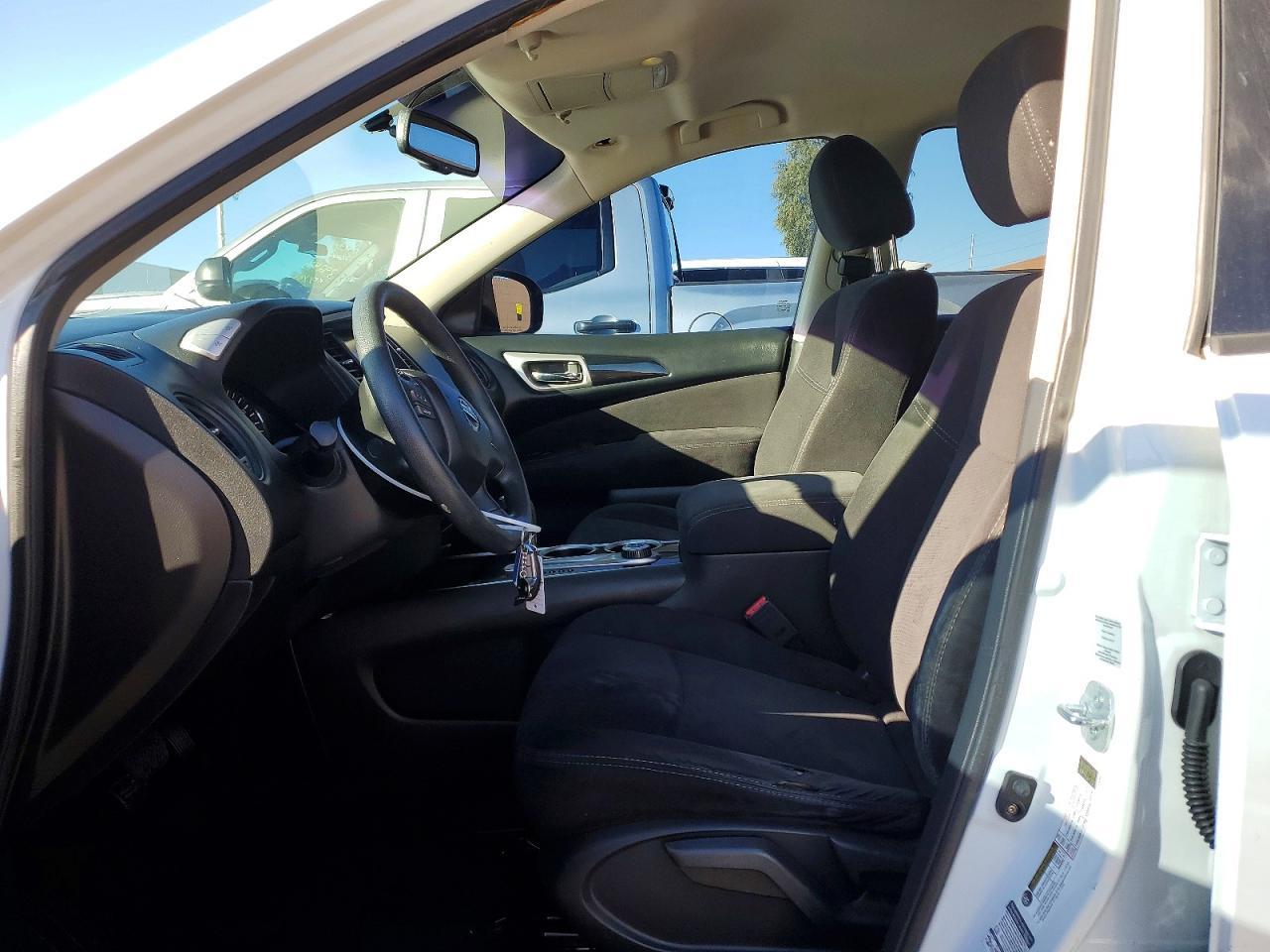 2014 Nissan Pathfinder S - Фото 7