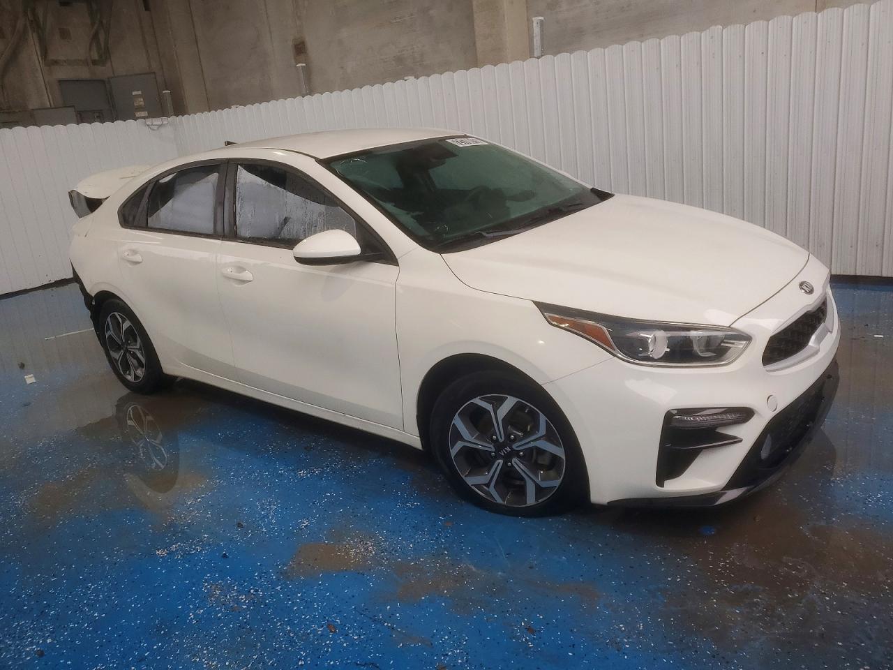 2021 Kia Forte Lxs - Фото 4