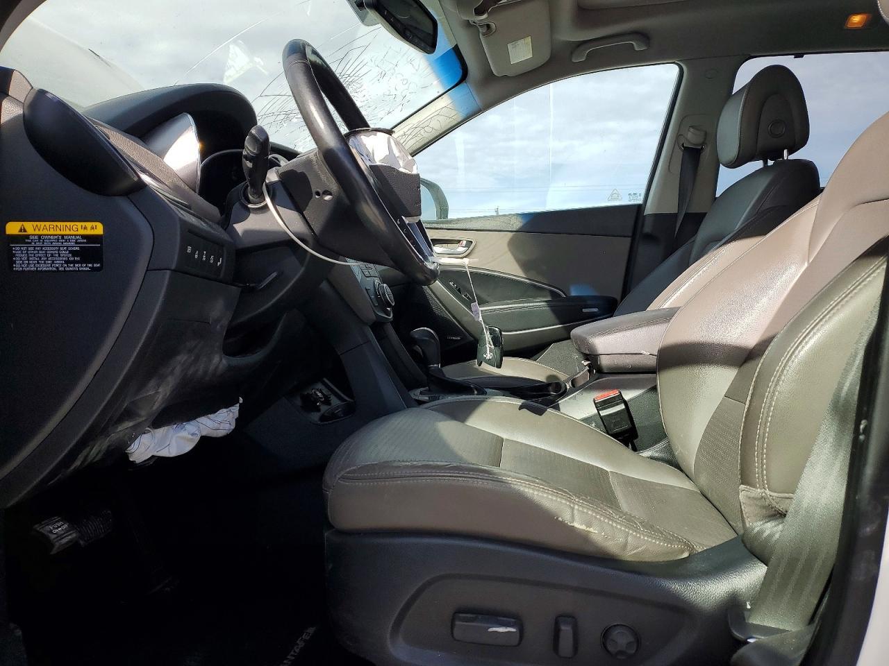 2014 Hyundai Santa Fe Gls - Image 7