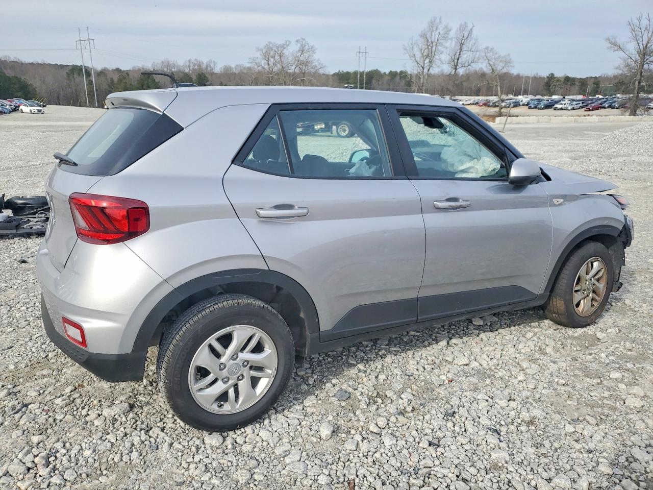 2025 Hyundai Venue Se - Фото 3