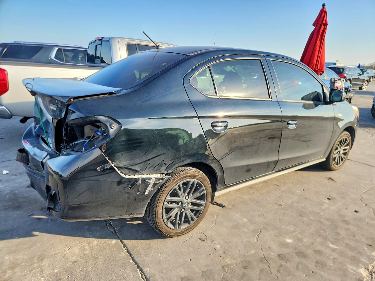 2023 Mitsubishi Mirage G4 Es - Image 3