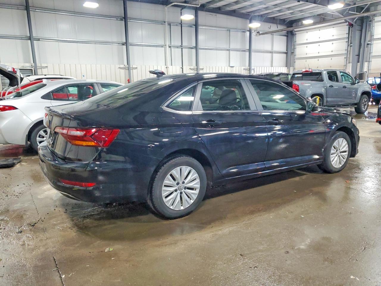 2019 Volkswagen Jetta S - Фото 3