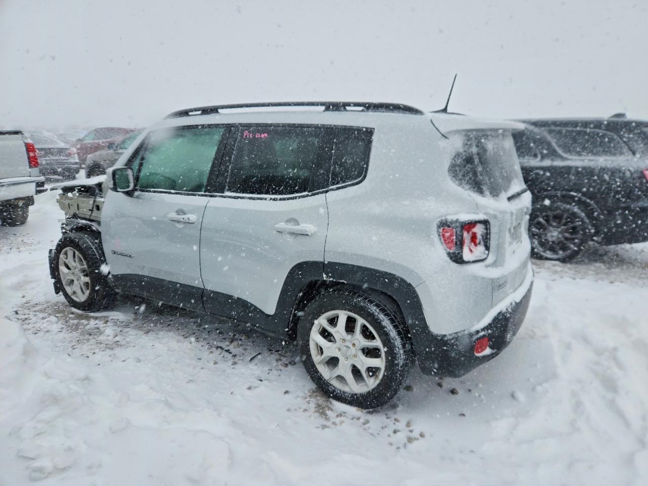 2018 Jeep Renegade Latitude - Фото 2