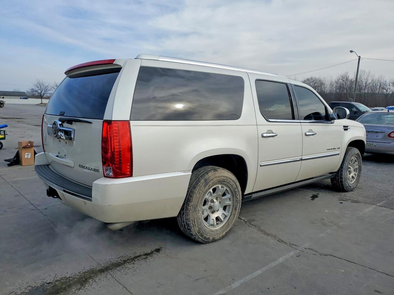 2011 Cadillac Escalade Esv Premium - Фото 3