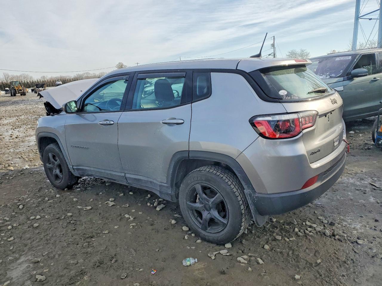 2018 Jeep Compass Sport - Фото 2