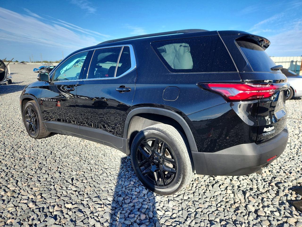 2022 Chevrolet Traverse Lt - Image 2